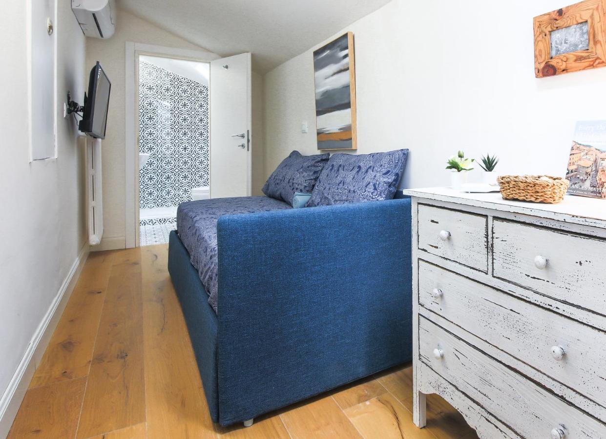 -apartments Florence-guido Monaco Contemporary With Balcony Apartamento Florencia