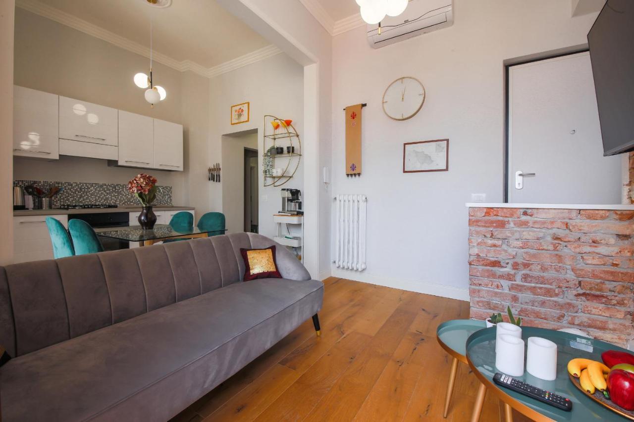 Apartamento -apartments Florence-guido Monaco Contemporary With Balcony Florencia