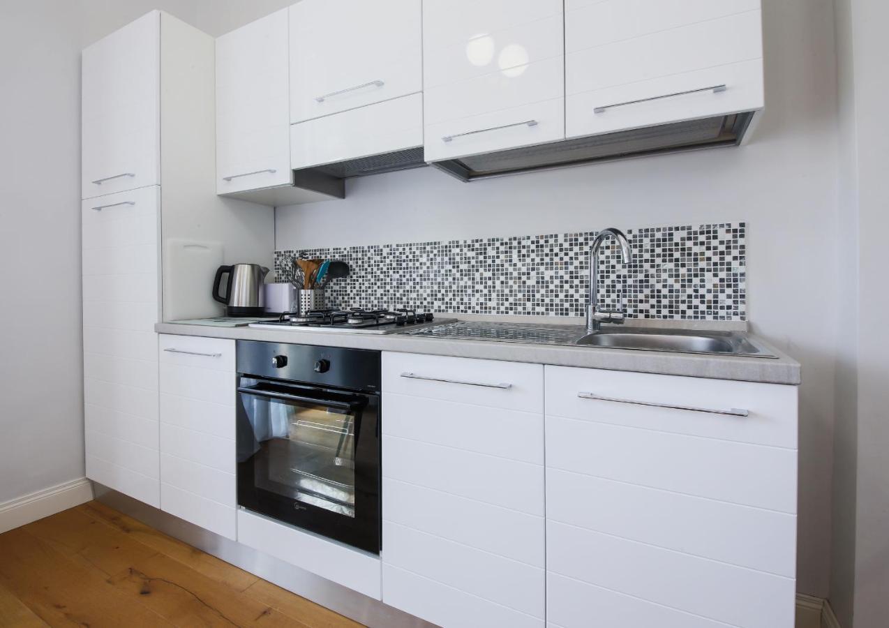 -apartments Florence-guido Monaco Contemporary With Balcony *