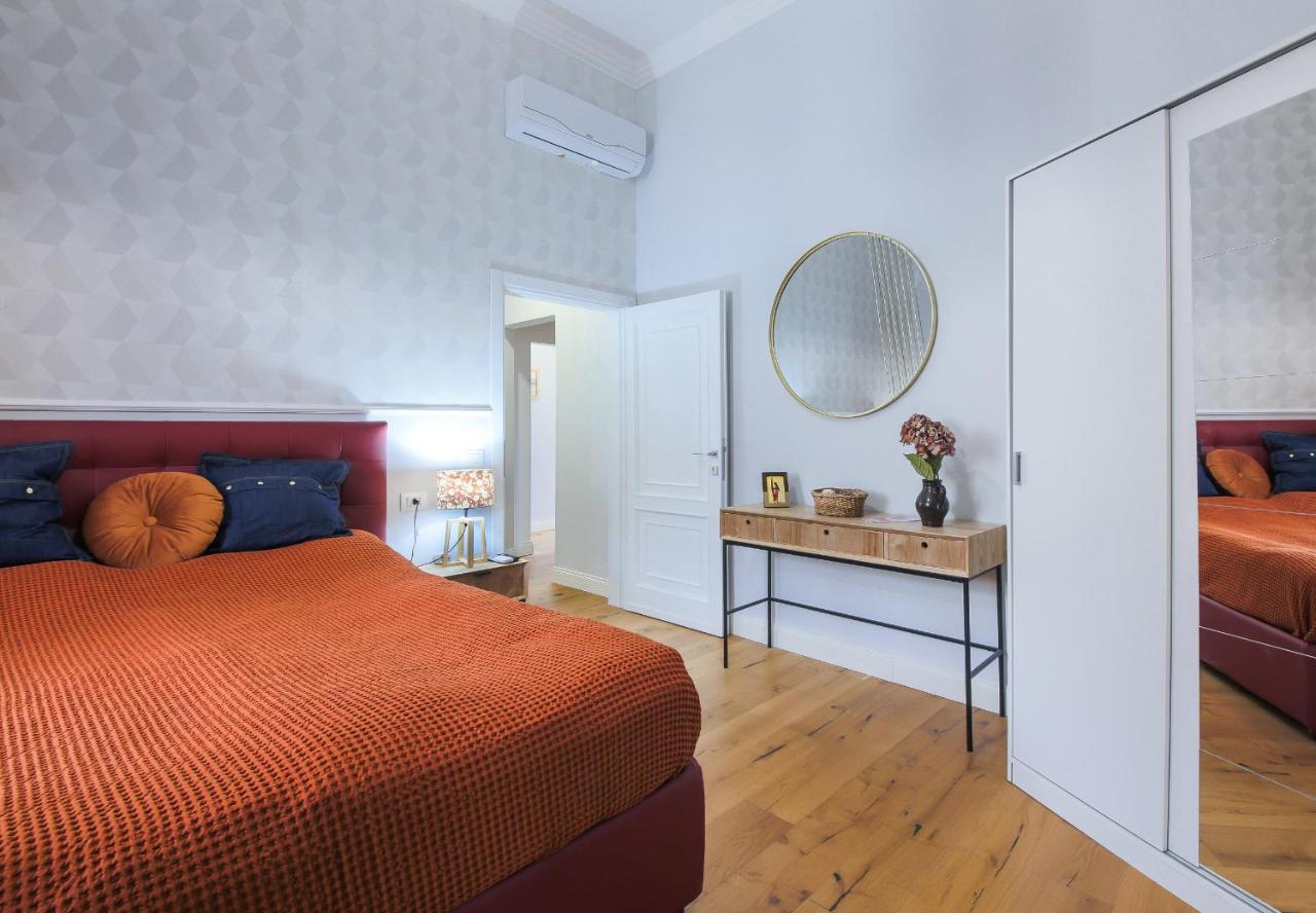 -apartments Florence-guido Monaco Contemporary With Balcony Apartamento *